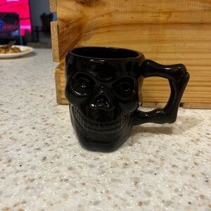 Black Skull Mug